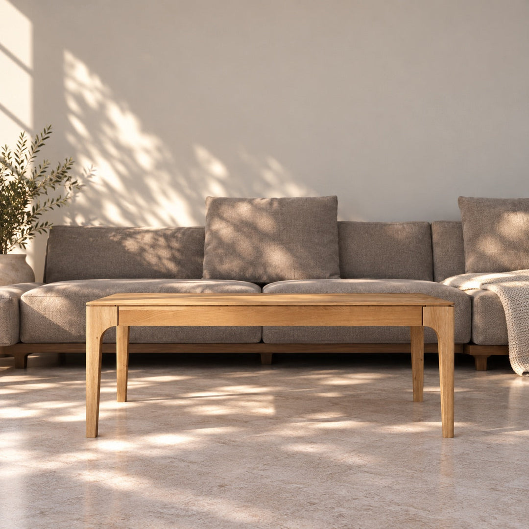 Tables basses en bois massif : comment choisir la table idéale pour votre salon