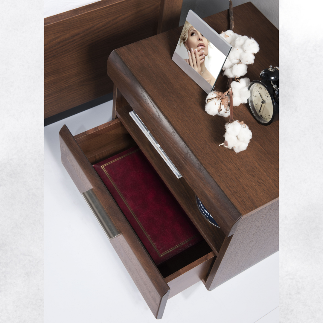 Mesita de noche de roble PORTI 79, 50x45x42 cm. | VESKOR