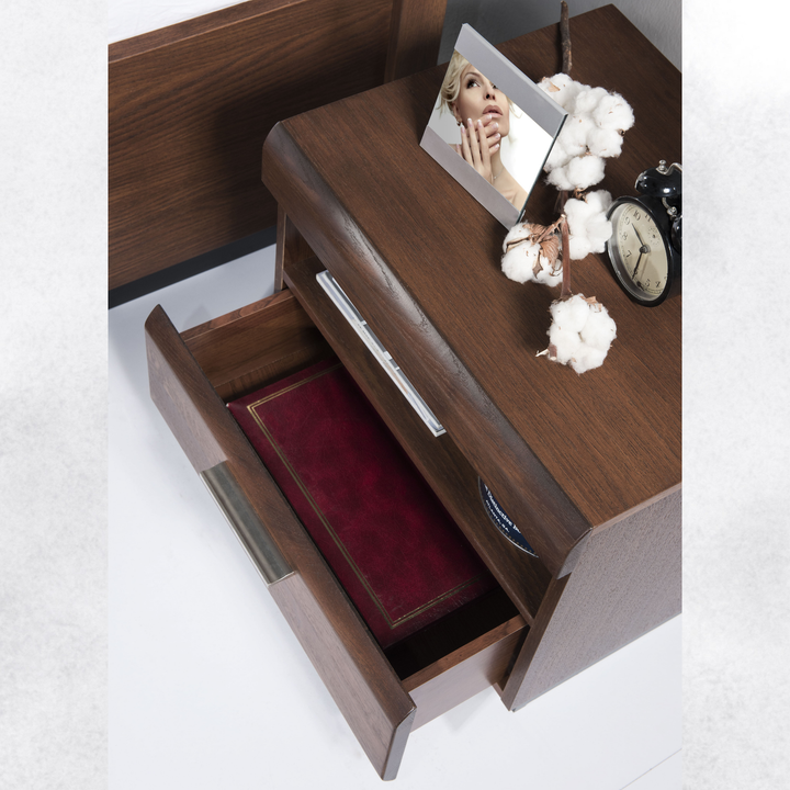 Mesita de noche de roble PORTI 79, 50x45x42 cm. | VESKOR