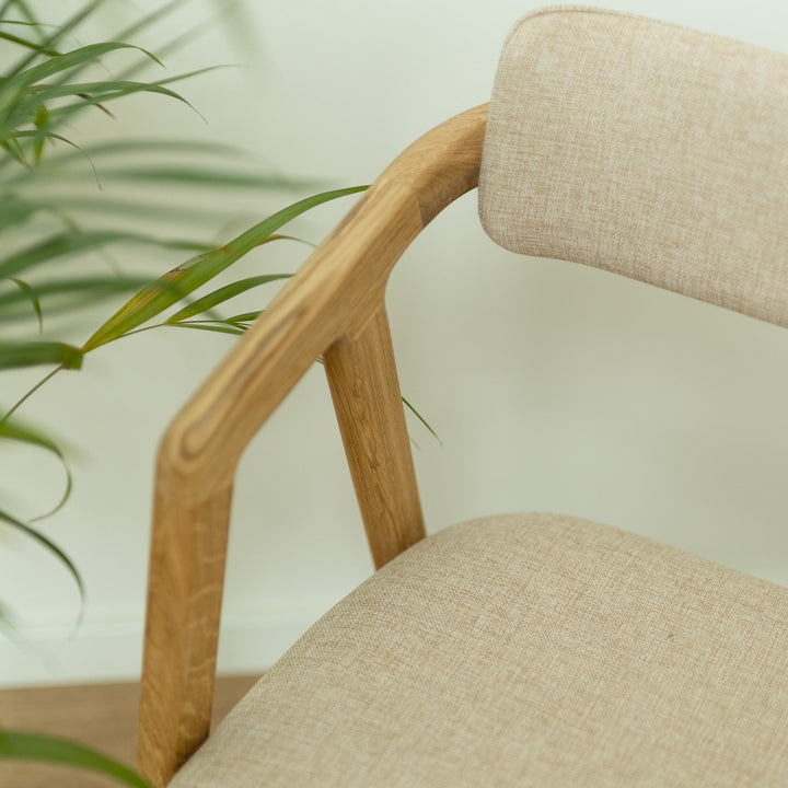 Pack de 2 o 4 Sillas de comedor madera maciza roble tapizadas Soho | VESKOR
