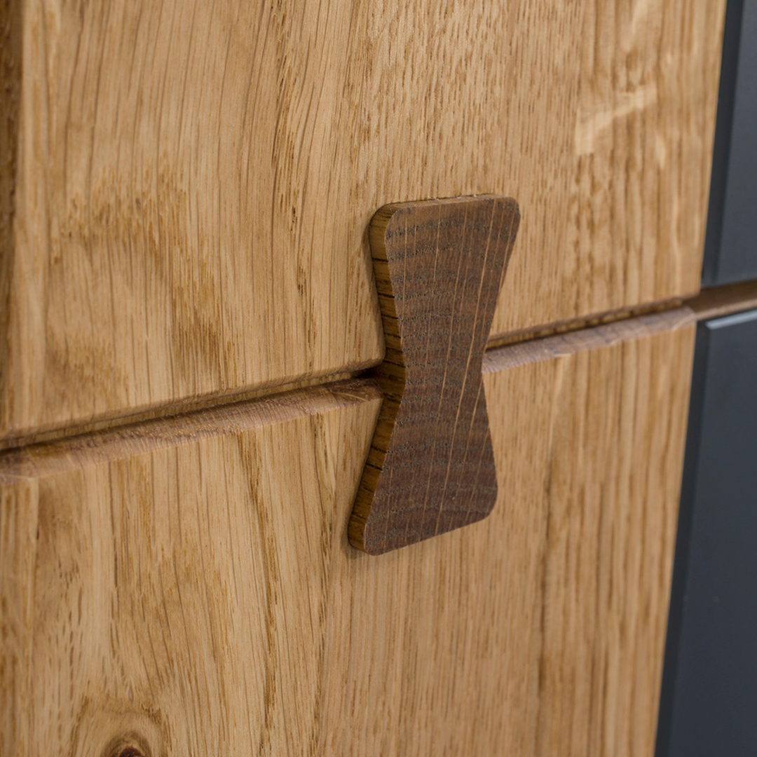 Cómoda de roble MINURA 47, 195x85x40 cm. | VESKOR