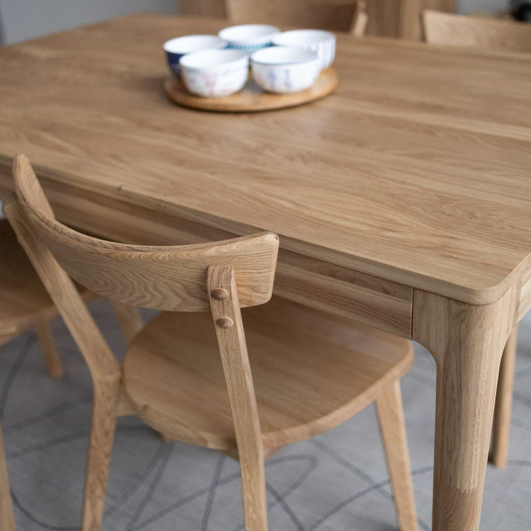 Mesa de jantar extensível em carvalho maciço BERGAMO | NordicStory