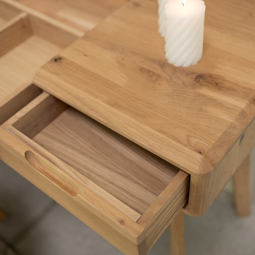Mesa de maquilhagem em madeira maciça SWEDEN 1 | NordicStory