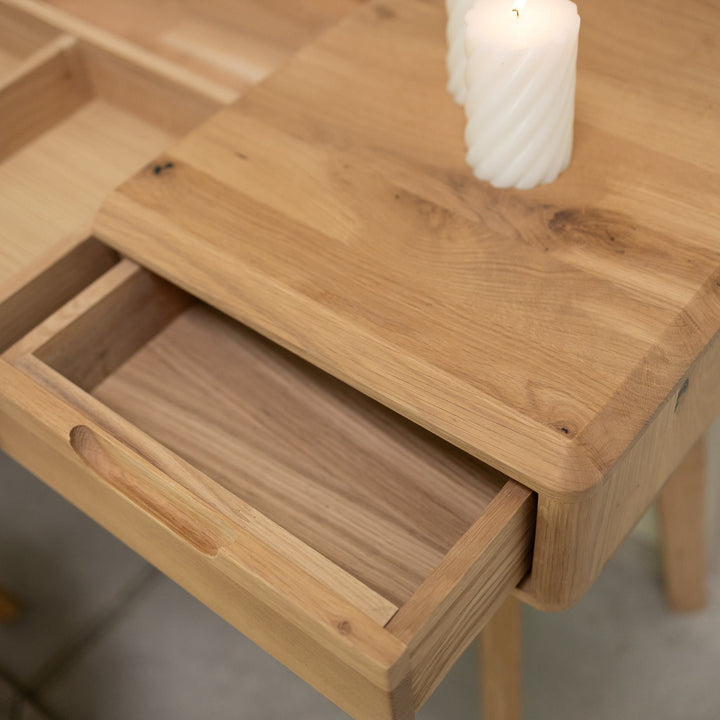 Mesa de maquilhagem em madeira maciça SWEDEN 1 | NordicStory