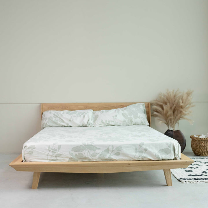 Cama matrimonio de madera maciza roble MALMO | VESKOR