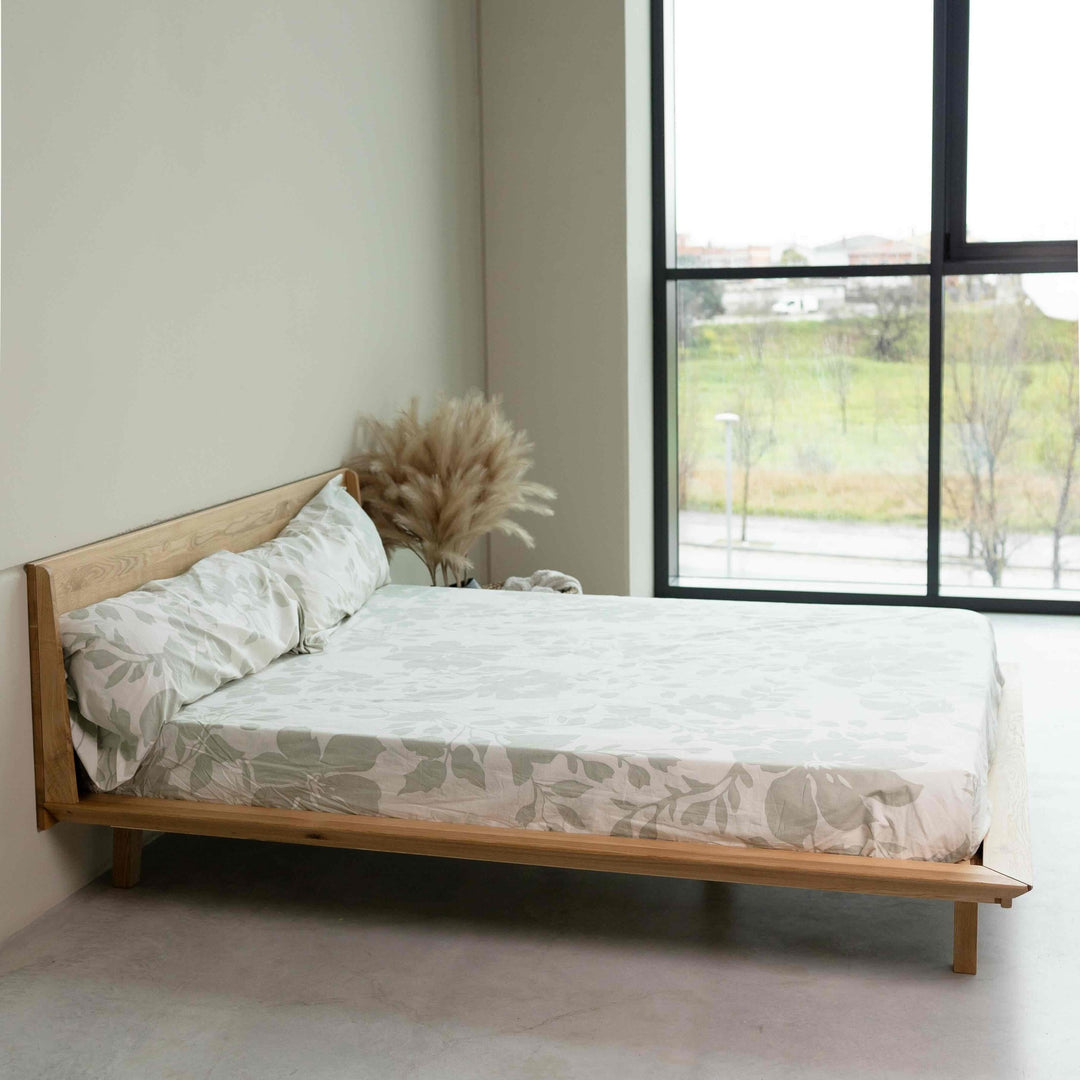 Cama matrimonio de madera maciza roble MALMO | VESKOR