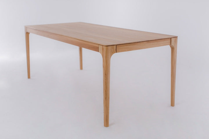 Mesa de jantar extensível em madeira maciça CREATIV | VESKOR