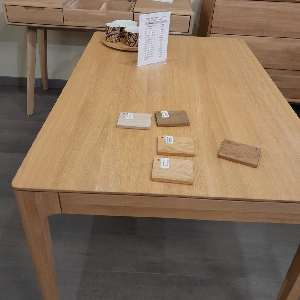 Mesa de jantar extensível em madeira maciça CREATIV | VESKOR