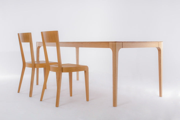 Mesa de jantar extensível em madeira maciça CREATIV | VESKOR