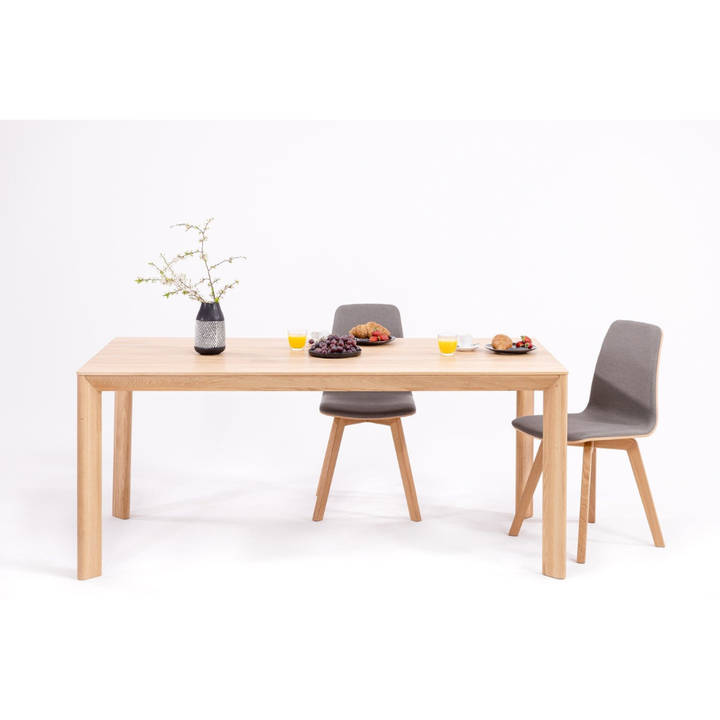 Table de salle à manger fixe en bois massif DITA | VESKOR