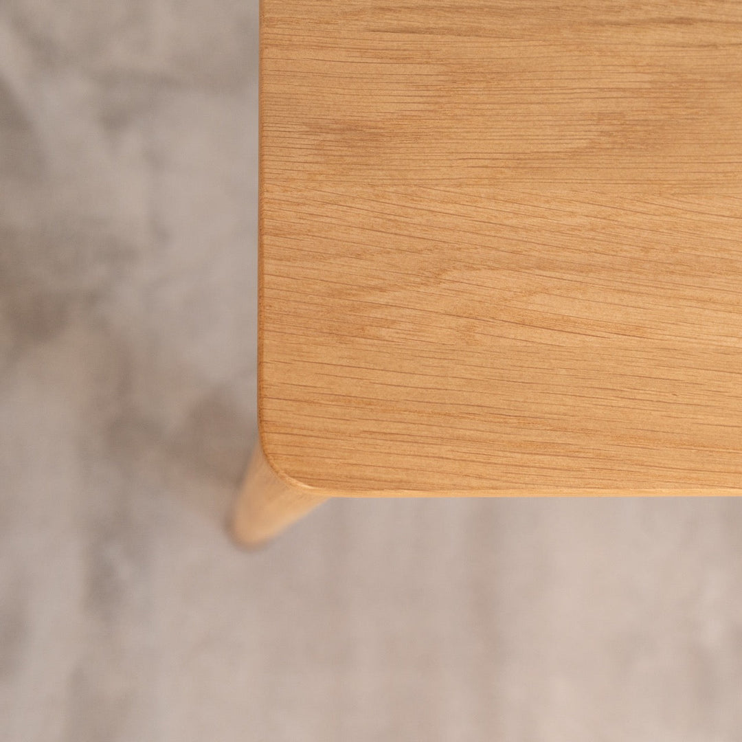 Table de salle à manger fixe en bois massif DITA | VESKOR