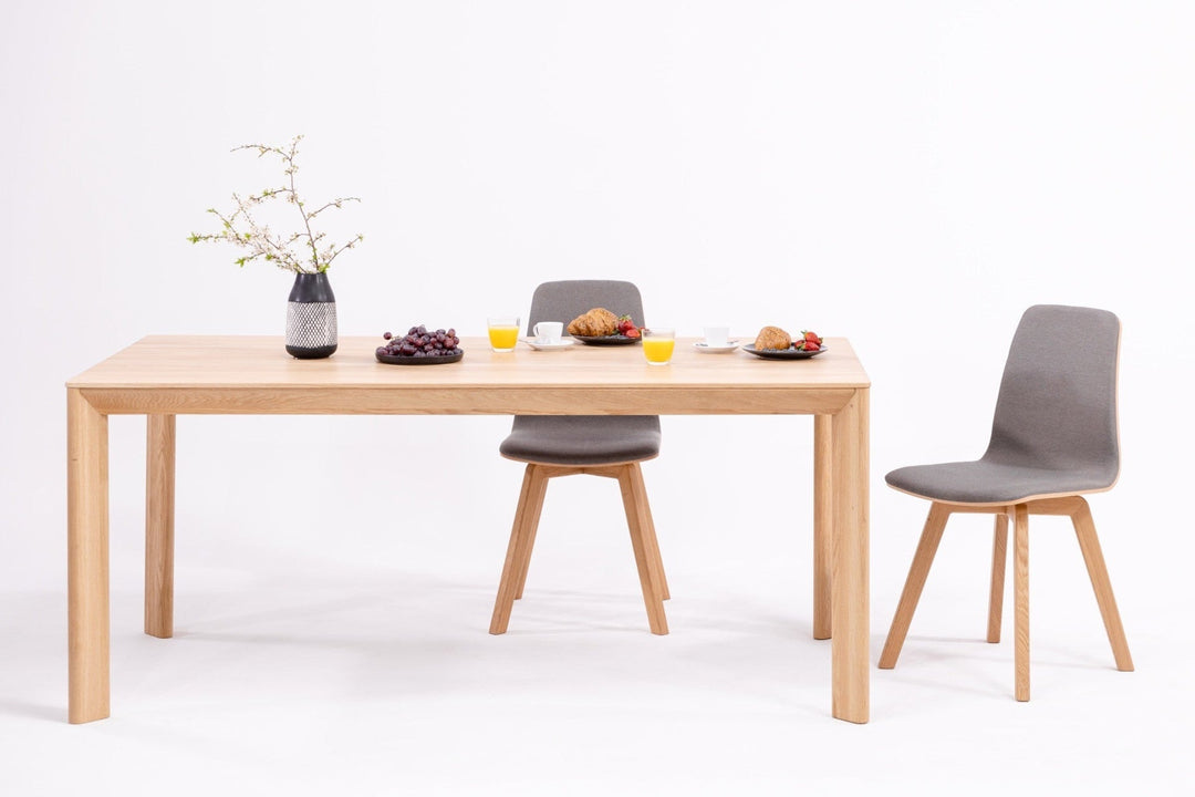 Table de salle à manger fixe en bois massif DITA | VESKOR