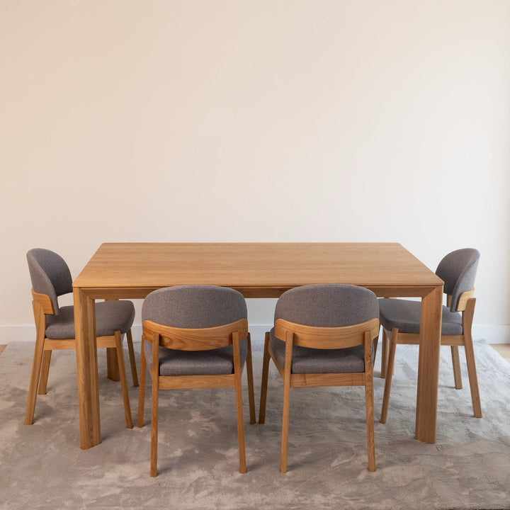 Table de salle à manger fixe en bois massif DITA | VESKOR