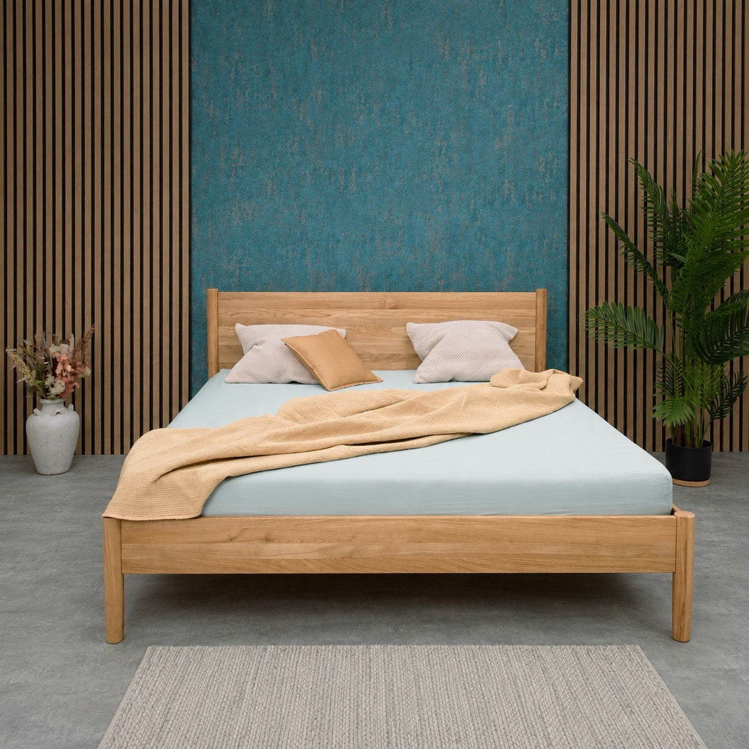 Letto in rovere massiccio AURA | VESKOR