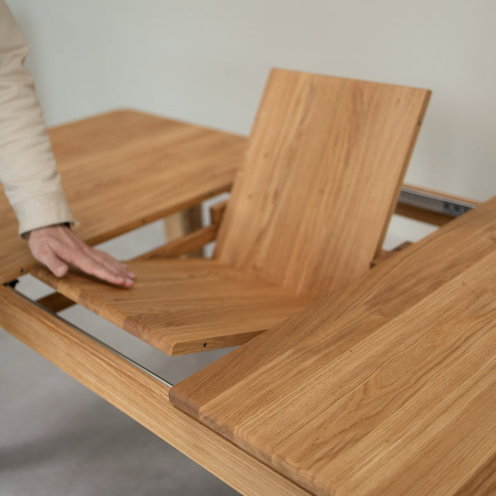Mesa de comedor extensible de madera maciza roble KODAMA | VESKOR