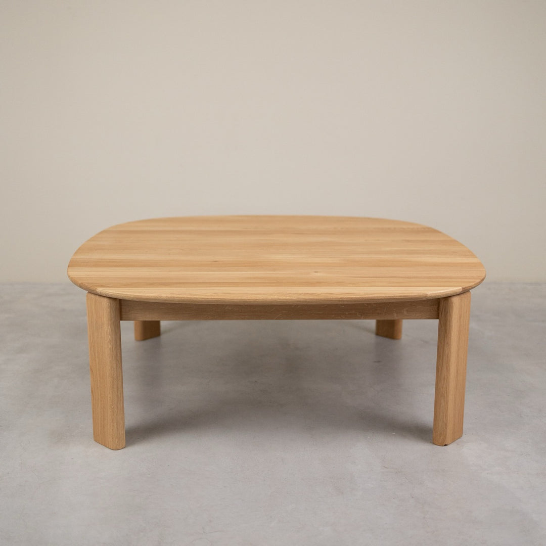 Tavolino in legno massello di rovere Victoria | VESKOR