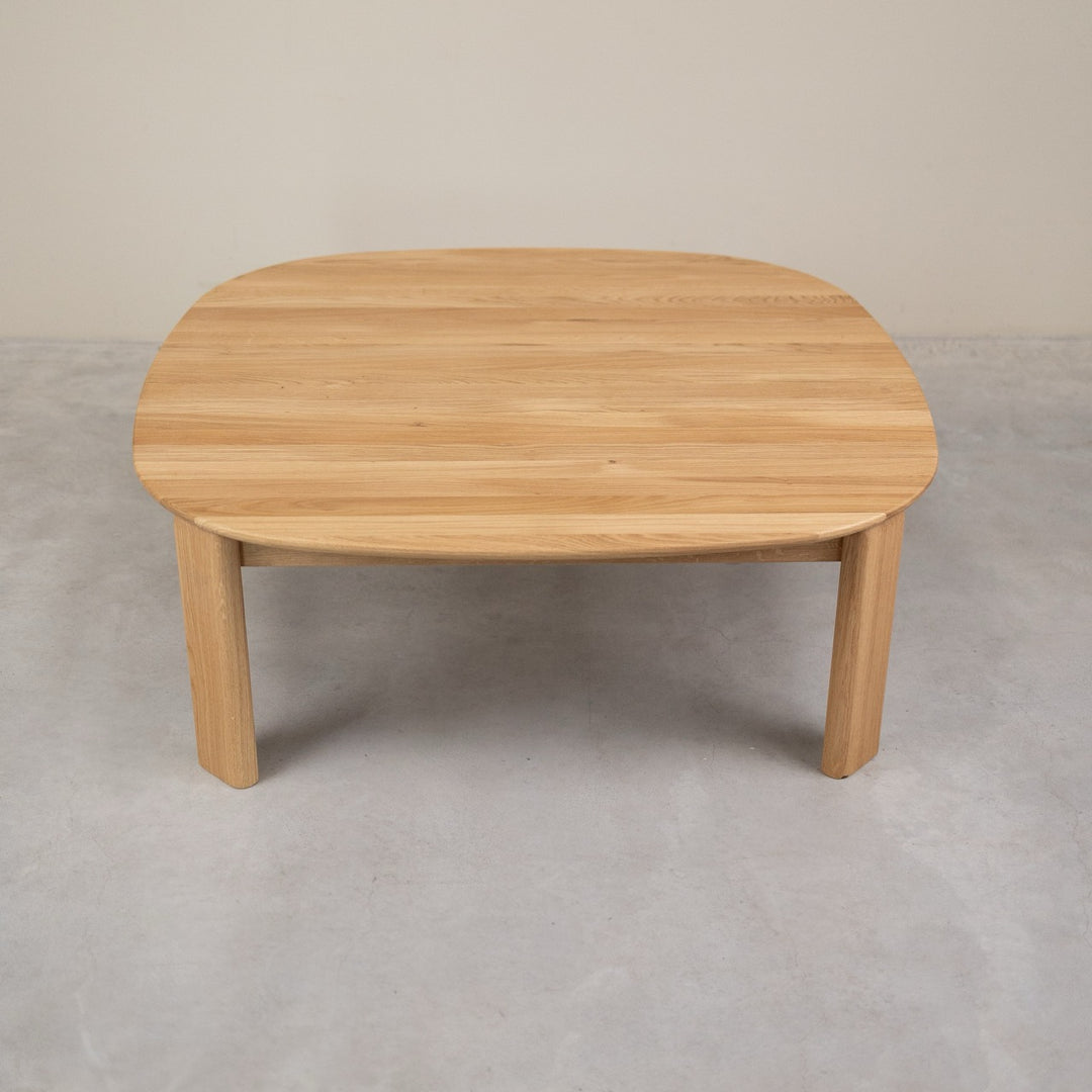 Tavolino in legno massello di rovere Victoria | VESKOR