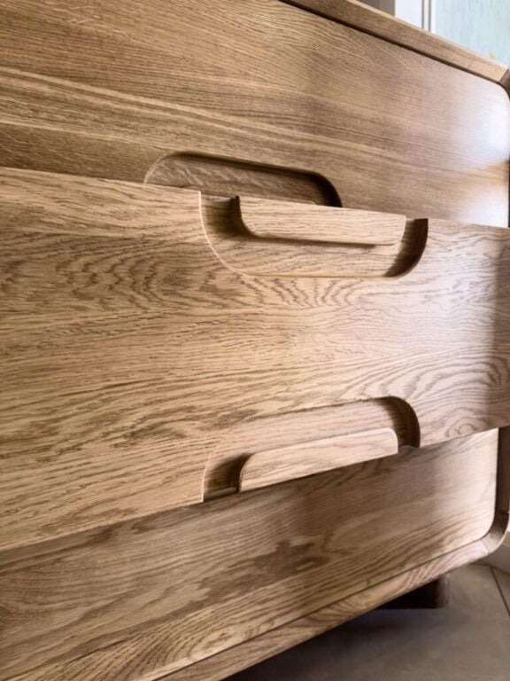 VESKOR Mueble de TV de madera maciza roble MADRID