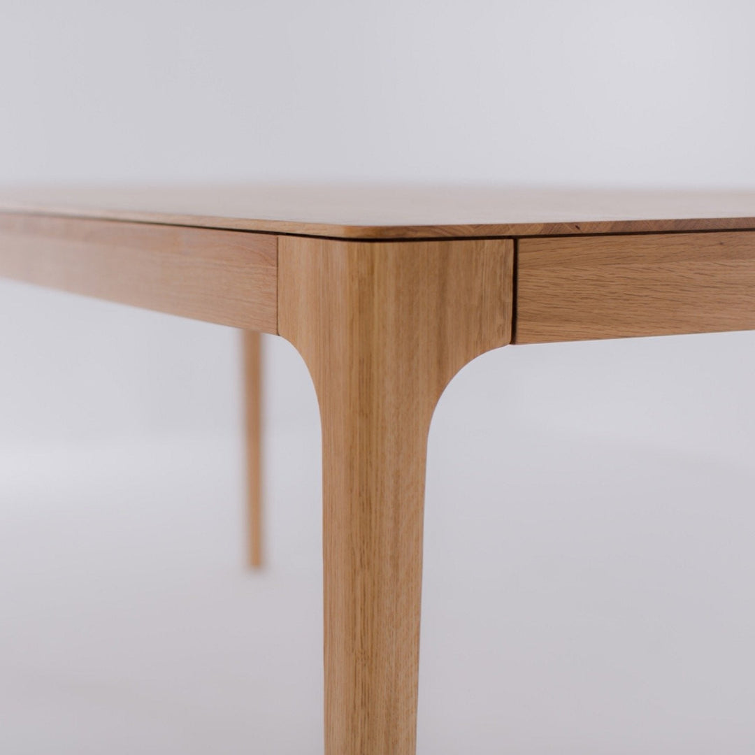 Mesa de comedor de madera maciza roble haya sostenible karpis mobel.store