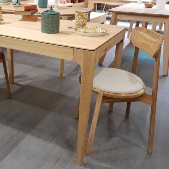 Mesa de comedor de madera maciza roble haya sostenible karpis mobel.store