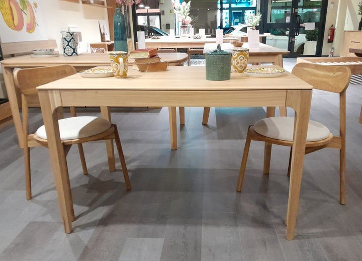 Mesa de comedor de madera maciza roble haya sostenible karpis mobel.store