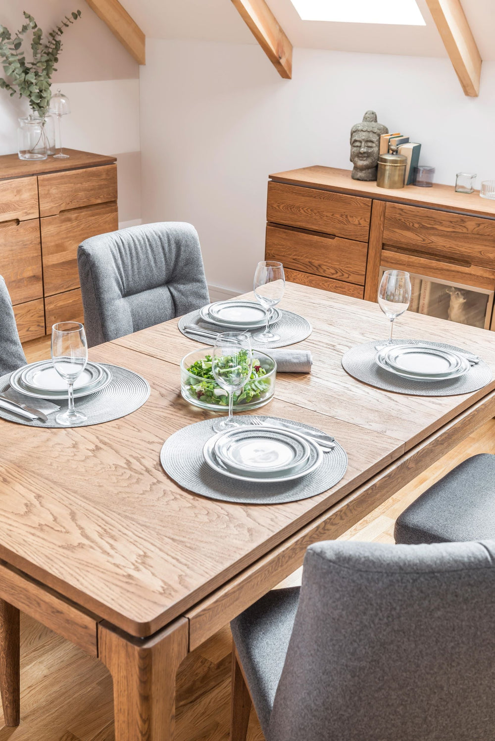 VESKOR Muebles de madera roble Montenegro, vitrina, aparador, cómoda, mesa de comedor, mesa de centro, diseño moderno, elegante, nórdico